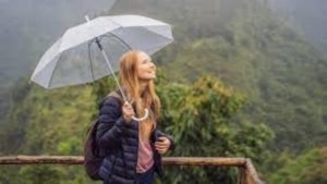 Tips Traveling Saat Musim Hujan Tetap Seru dan Aman