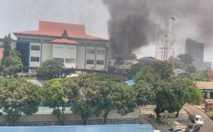 Kebakaran Kantor Bea Cukai Batam, Api Muncul di Atap Panel Surya
